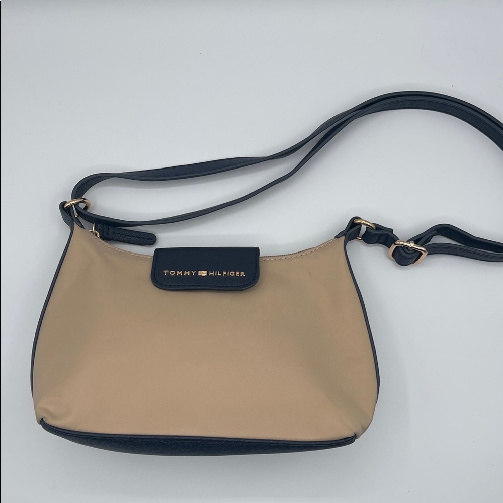 Tommy Hilfiger Tan Black Crossbody Bag Adjustable Strap Gold Hardware Shoulder